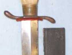 WWI German Deer Foot \'Acier Superieur Garanti\' Trench Dagger. ED 2212. Knive