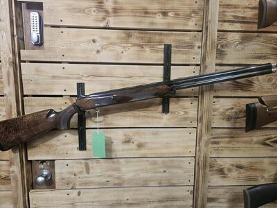 Browning B725 Black Over and Under 12 Bore/gauge