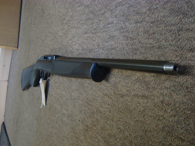 Mossberg INTL 702 Plinkster Semi-Auto .22 Rifle - {CATEGORY}