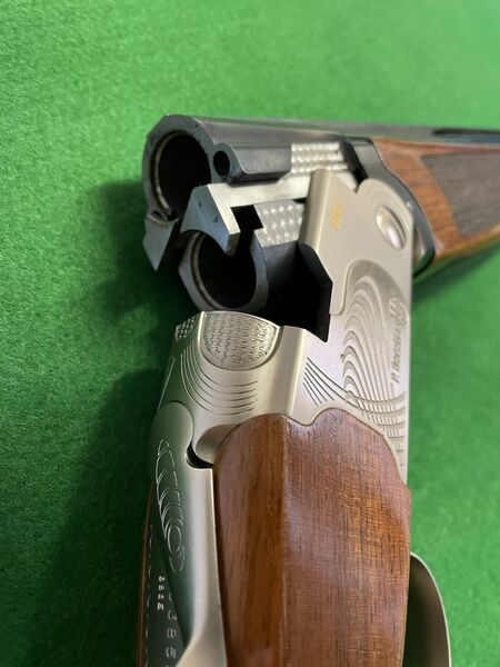 Beretta 686E  12 Bore/gauge - {CATEGORY} in 