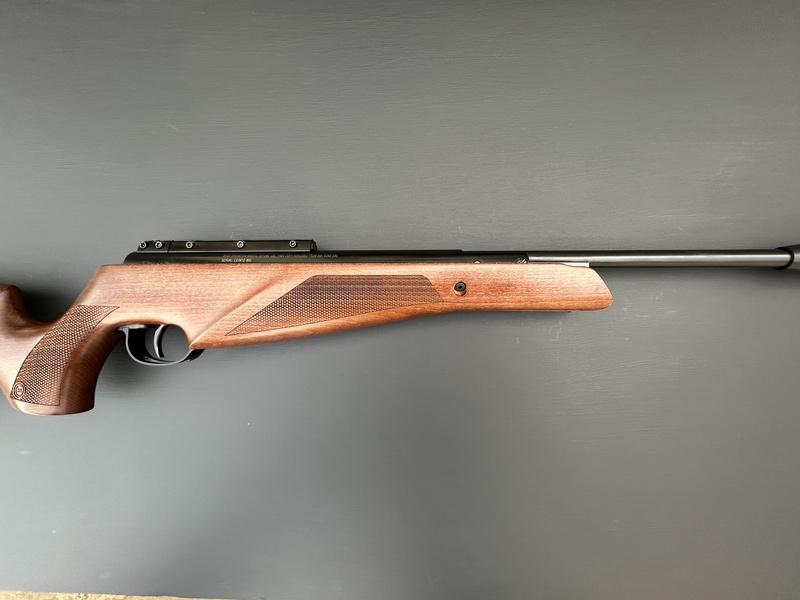 BSA Lightning CLX .22 - {CATEGORY} in 