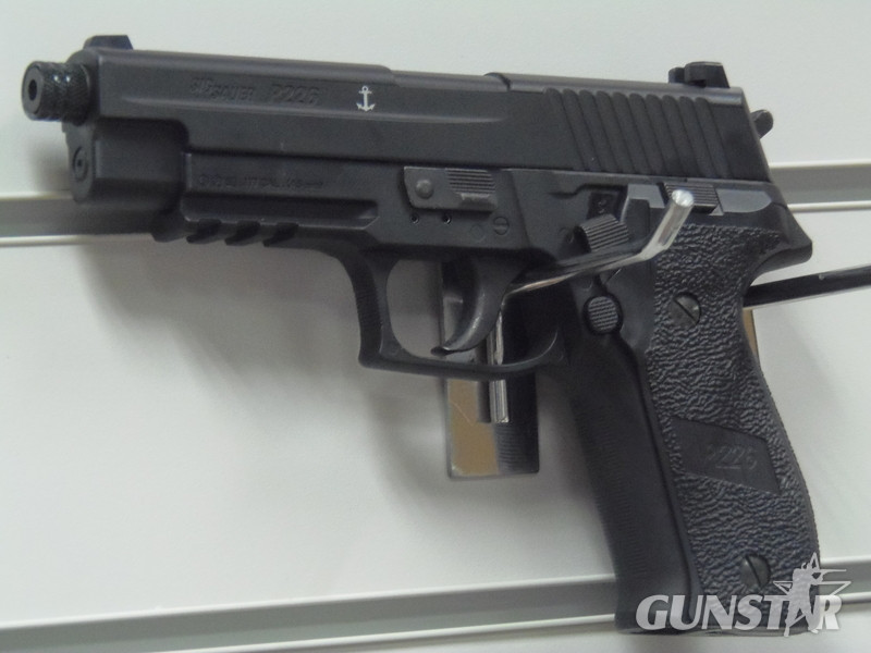 Sig Sauer P226 .177 in 