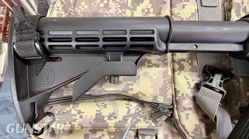 Smith & Wesson  MP 15?22. Semi-Auto .22 Rifle - {CATEGORY}