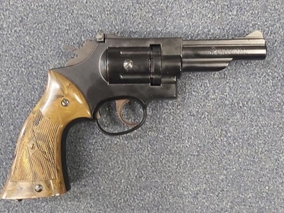Crosman 177 / 4.5mm Pellet  CROSMAN 38C REVOLVER CO2 Air Pistol .177 (4.5mm) Pellet