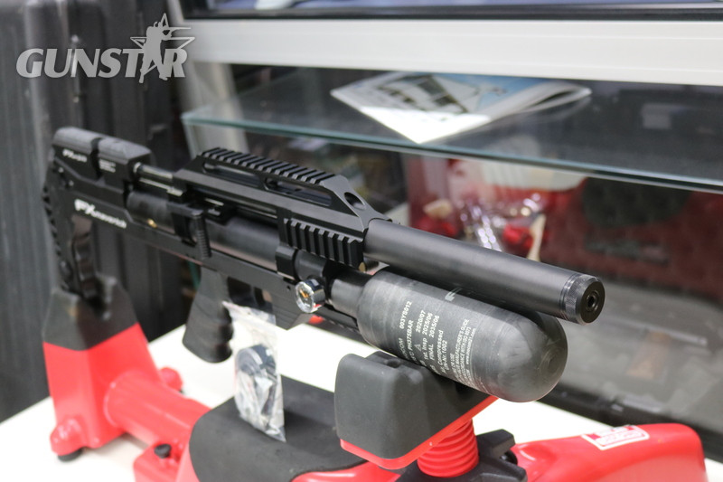 FX Airguns MAVERICK BLACK COMPACT in 