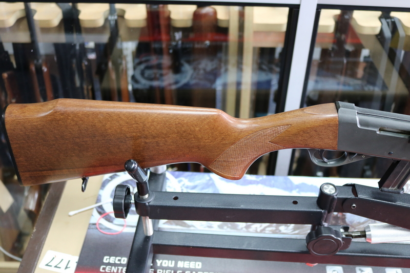 Anschütz, J.G. 525 Semi-Auto .22 Rifle - {CATEGORY}