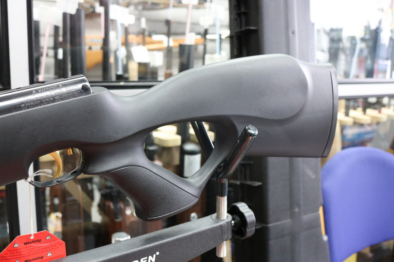 Weihrauch HW97K - BlackLine .22 - {CATEGORY}