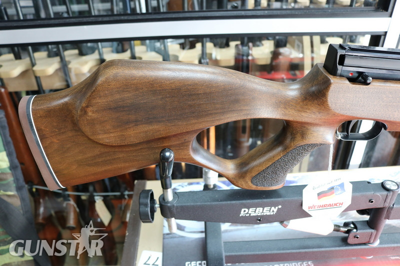 Weihrauch HW100T - Thumbhole .22 