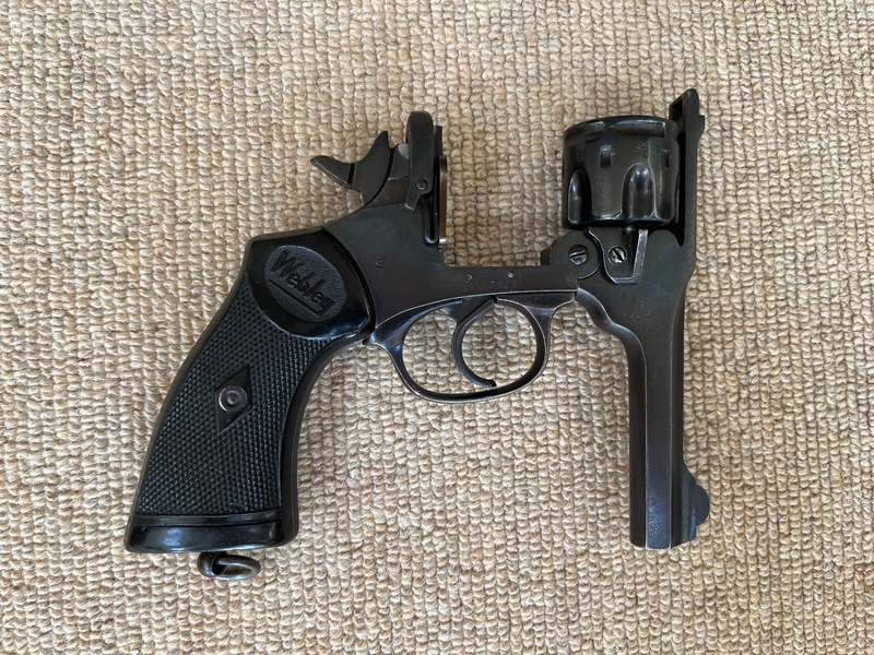  Webley & Scott Mark 1V  .38 S&W Revolver