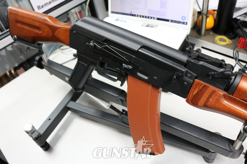 SRC SR-47 Airsoft 