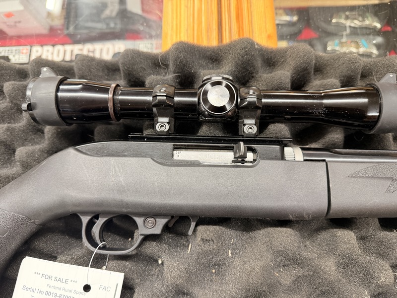 Ruger 10/22 takedown semi auto rifle Semi-Auto .22 Rifle 