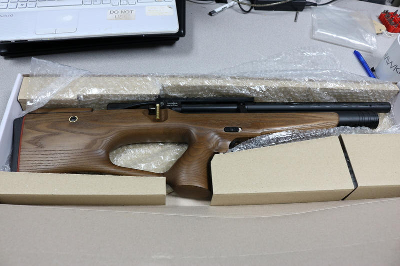  Zbroia 330/180 PCP Compact .22