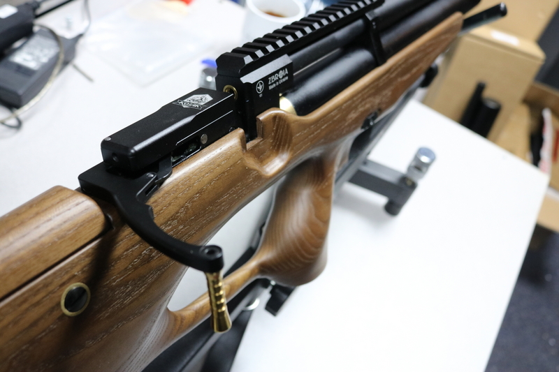 Zbroia 330/180 PCP Compact .22 