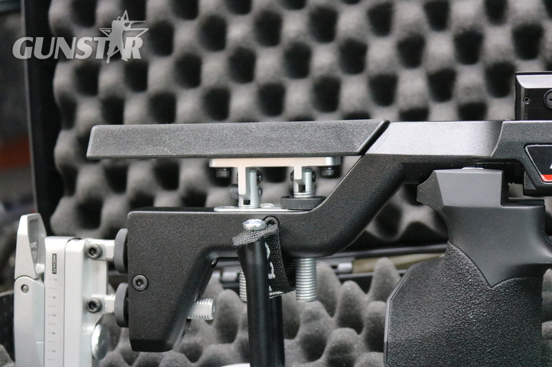  Anschütz, J.G. 9015 ALU ANTH /BLACK PRO GRIP "L" .177