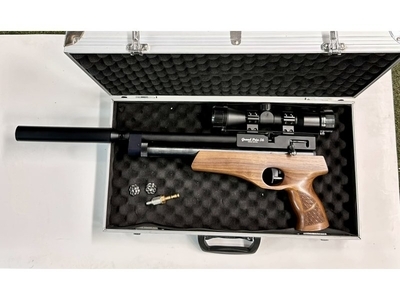 Brocock Grand Prix S6 Elite Pistol .22 With 2X32 Scope