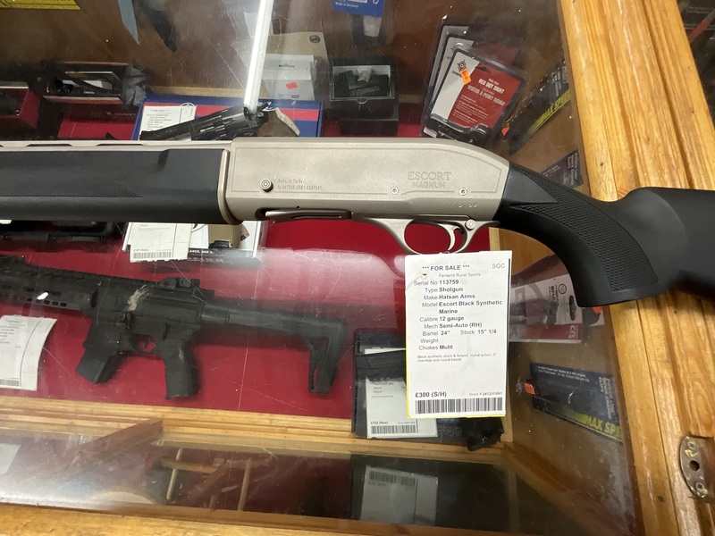 Hatsan Arms Escort marine Semi-Auto 12 Bore/gauge - {CATEGORY} in 