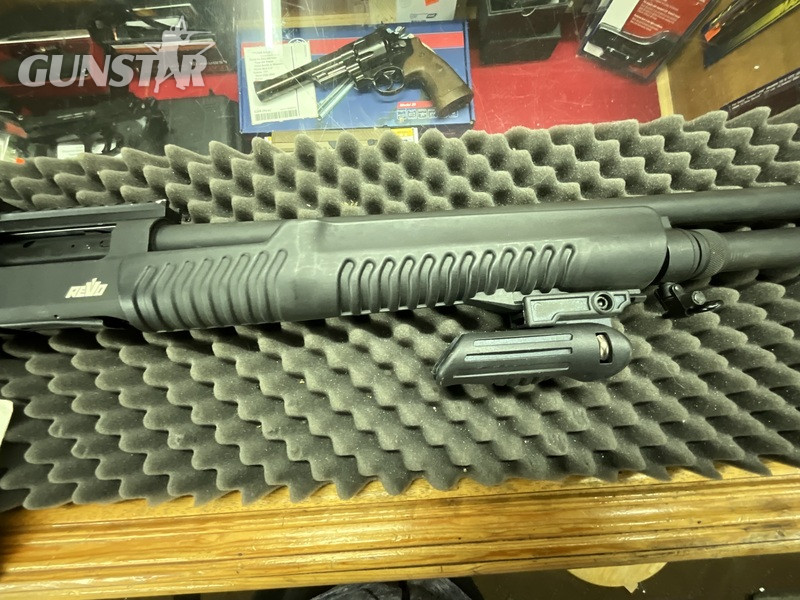  REVO Tactical 7 plus 1  Pump Action 12 Bore/gauge