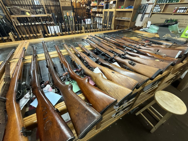 {CATEGORY} - Lee Enfield No 4  Bolt Action  Rifle