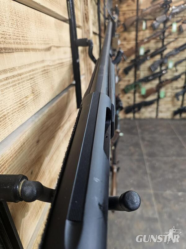 Weatherby  Pump Action 12 Bore/gauge - {CATEGORY}