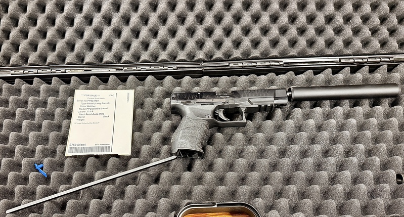 Walther Cult model 1911 gold cupJ .22 Long Barrel