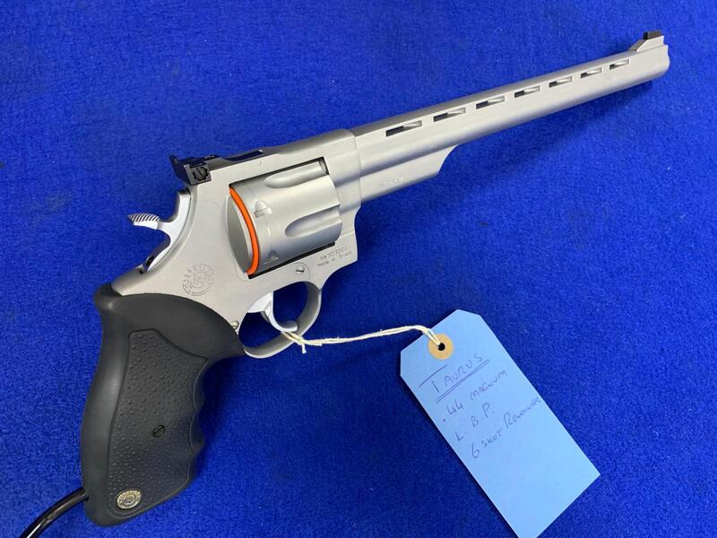 Taurus 044 .44 Revolver 