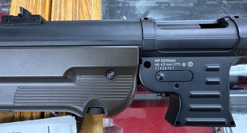 Umarex Legends MP German .177 BB 