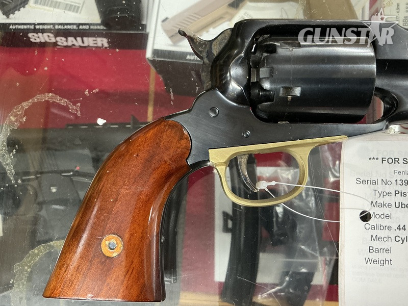 Uberti Revolver .44 Revolver - {CATEGORY}