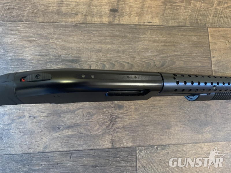 Mossberg 590 persuader Pump Action 12 Bore/gauge 
