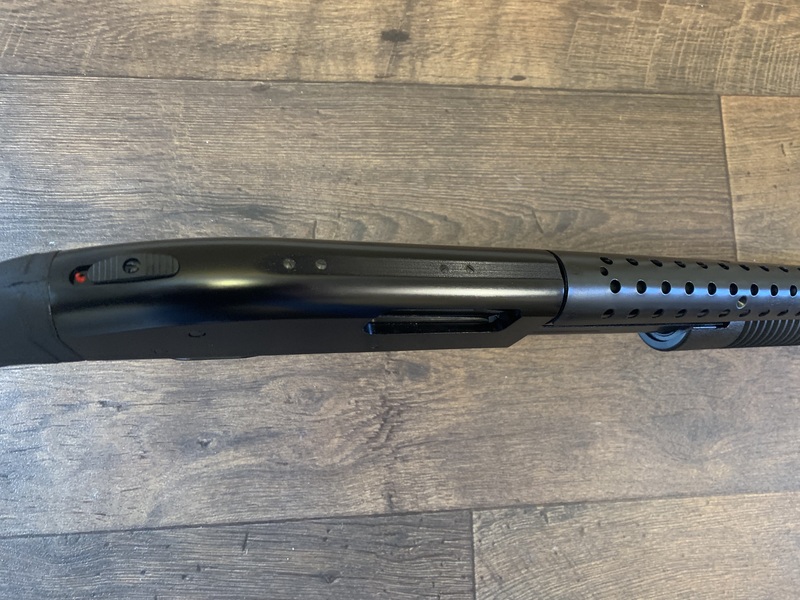 Mossberg 590 persuader Pump Action 12 Bore/gauge 