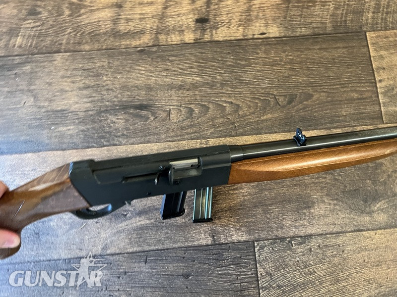 CZ 525 Semi-Auto .22 Rifle - {CATEGORY}
