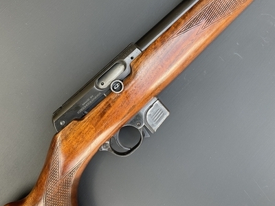 BRNO 581 Semi-Auto .22 Rifle