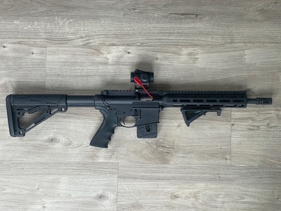 Smith & Wesson 10/22 Semi-Auto .22 Rifle
