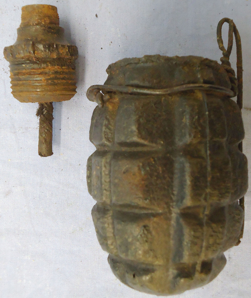  INERT DEACTIVATED. WW1 Austrian Schwerhand Heavy Fragmentation Hand Grenade With Fuse Recovered From The Italian Front. - O 1856 INERT DEACTIVATED. WW1 Austrian Schwerhand Heavy Fragmentation Hand Grenade With Fuse Recovered From The Italian Front. - O 1856  Other Ammunition