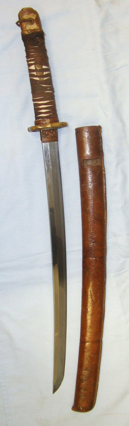  ANCIENT C1650-1700’s BLADE**Japanese Hizento Style Forged Uchigatana Single Hand Sword Re-Mounted C1943-1944 For WW2 Service, Scabbard & Expert Assessment. Sn 23689 Sword
