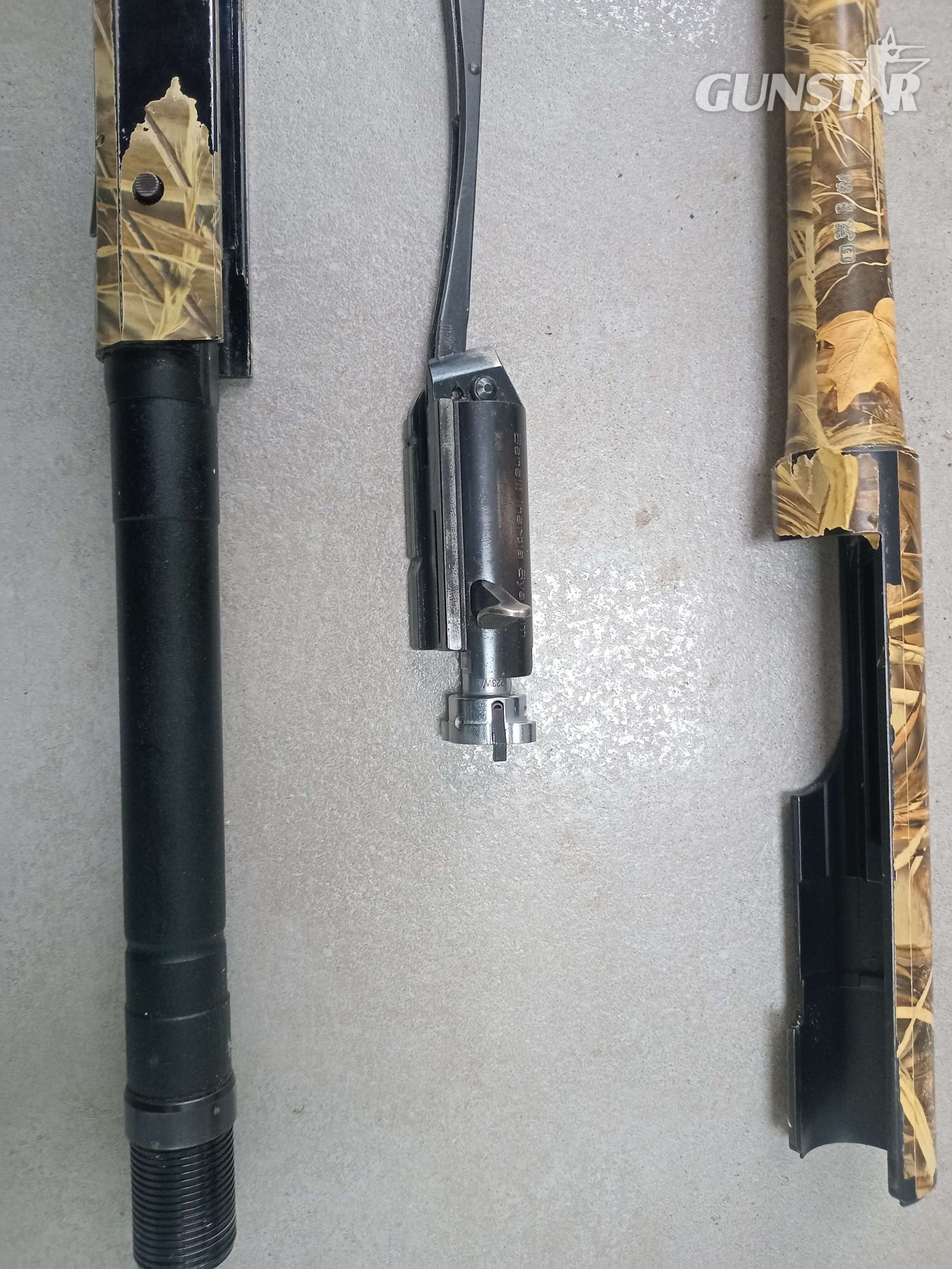  Benelli Super Black Eagle 2 camo Semi-Auto 12 Bore/gauge