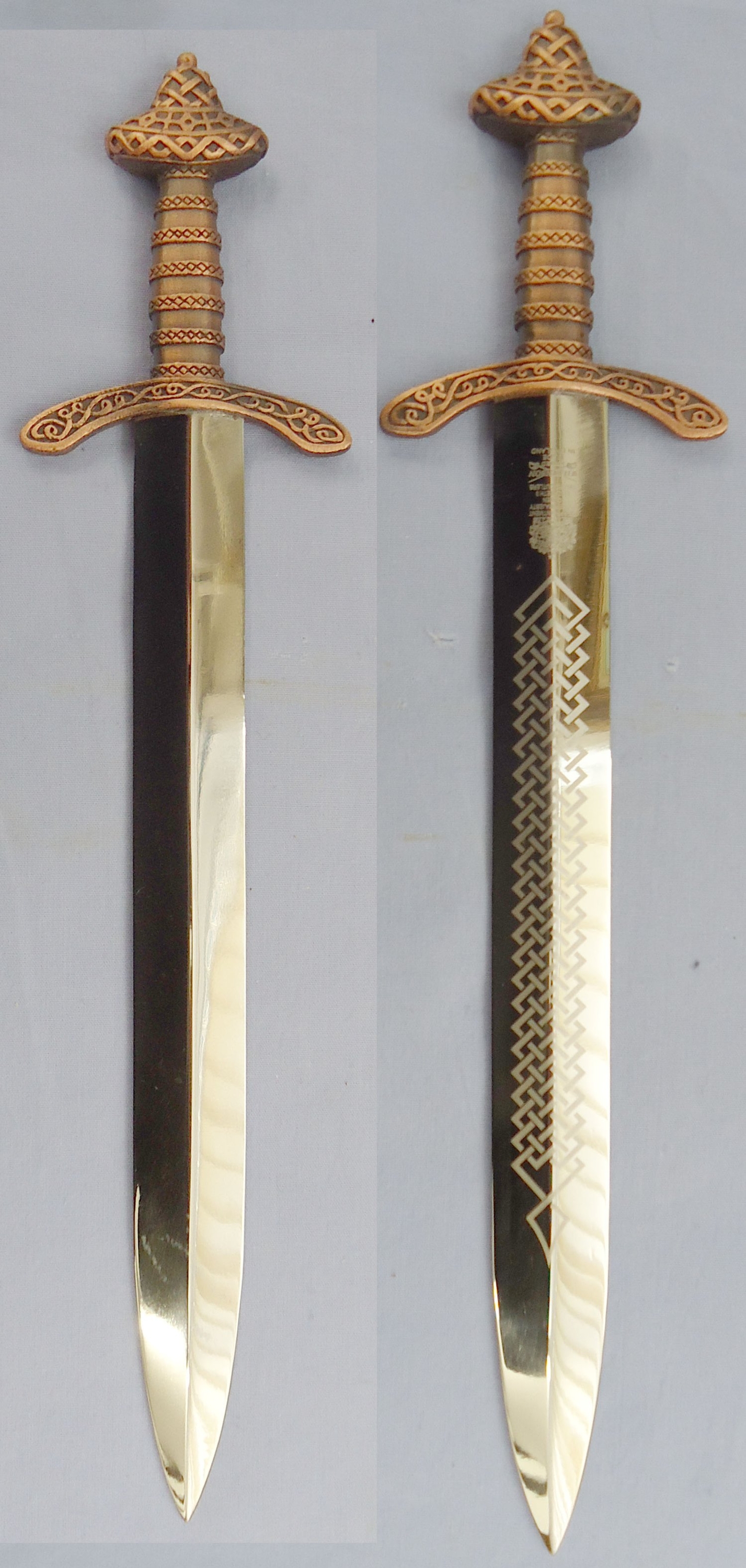  Mint Boxed* Miniature Celtic Sword by Manufacturer Wilkinson Sword. MISC 818. Sword