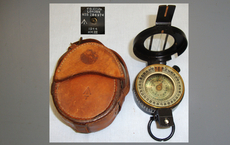 Early WW2 1944 British Officer\'s MK III Military Marching Compass By TG Co Ltd London. 19348 Early WW2 1944 British Officer\'s MK III Military Marching Compass By TG Co Ltd London. 19348 Other Accessory