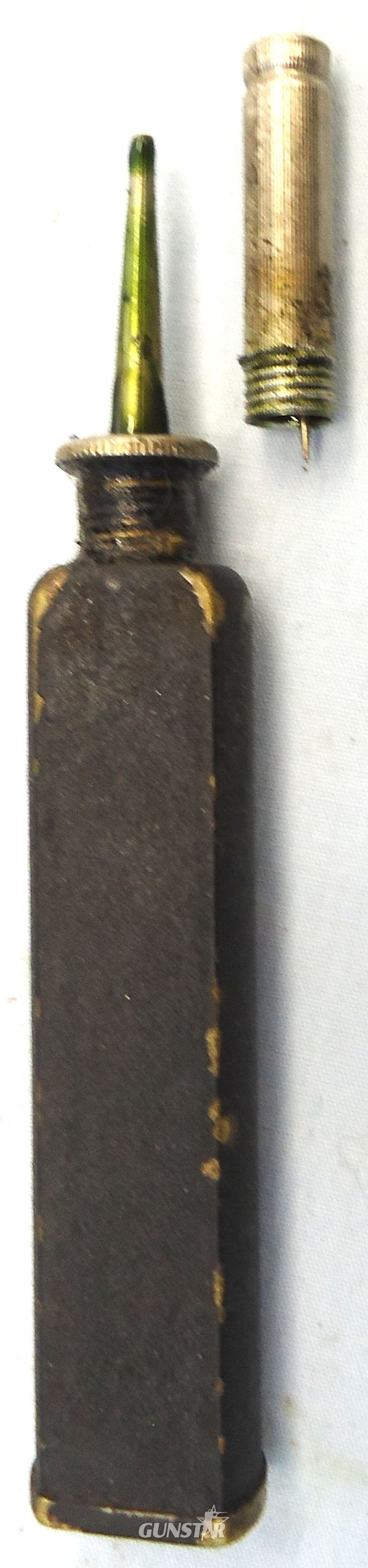 INERT DEACTIVATED. Original WW2 US Army Thompson Webbing 5 x Round Magazine Pouch, 5 x 30 Round Magazines, Cleaning Rod and Oil Bottle. MISC 1052 INERT DEACTIVATED. Original WW2 US Army Thompson Webbing 5 x Round Magazine Pouch, 5 x 30 Round Magazines, Cleaning Rod and Oil Bottle. MISC 1052 Various  Machine Gun - {CATEGORY} in 
