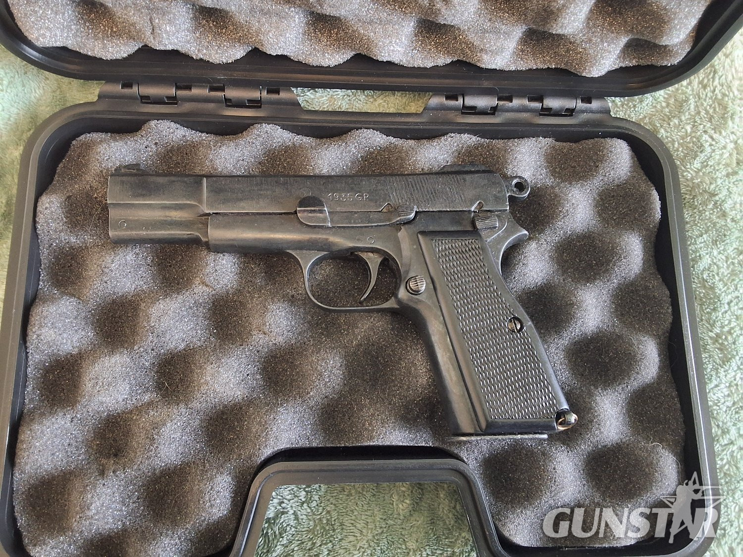 Denix Denix replica Browning Hi Power - Non-firing - {CATEGORY}