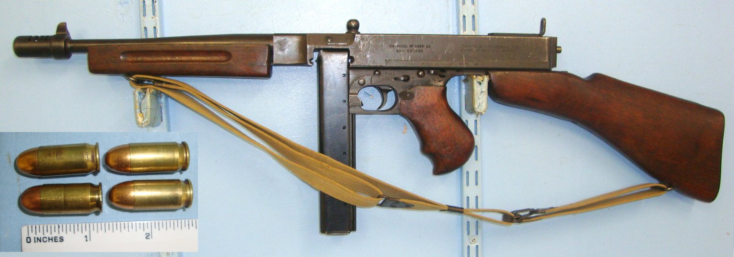  WW2 Era U.S Army Thompson 1928 A1 Auto Ordnance Corp .45 ACP Calibre Sub Machine Gun With U.S Army ‘Co’ 30 Round Stick Magazine, Sling & 4 Inert Deactivated Rounds Of Ammunition**MOVING PARTS**UK/EU 2024 DEACTIVATION**Sn 23330 None Machine Gun