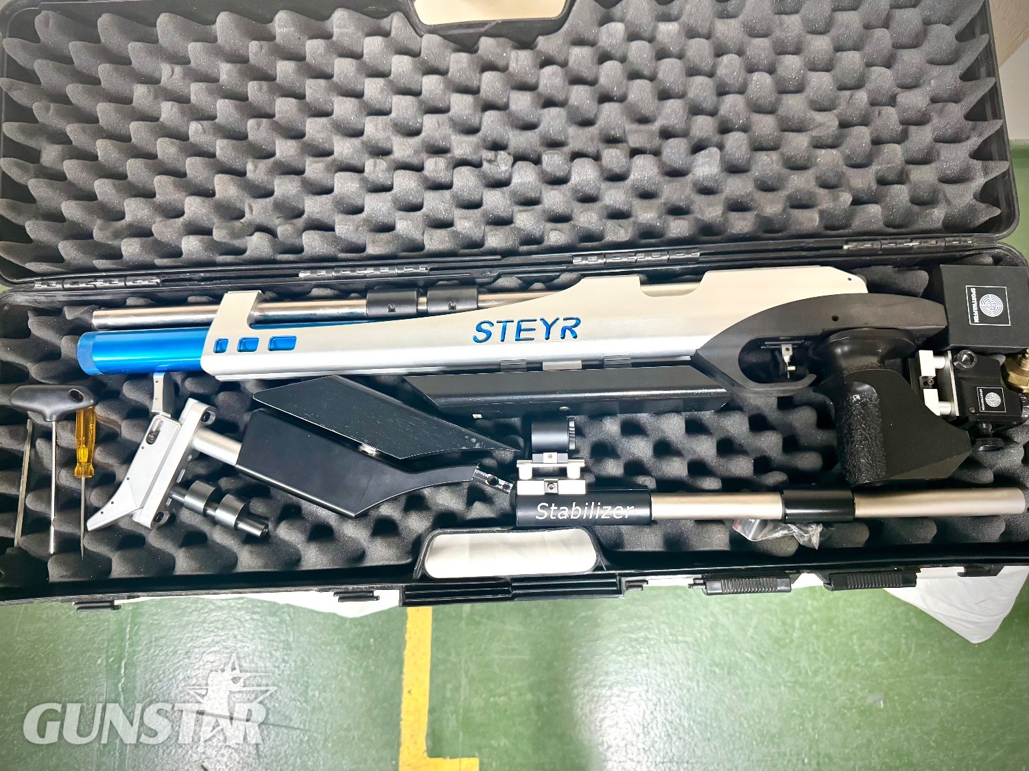  Steyr LG 110 competition air rifle in .177 cased. LG 110 .177