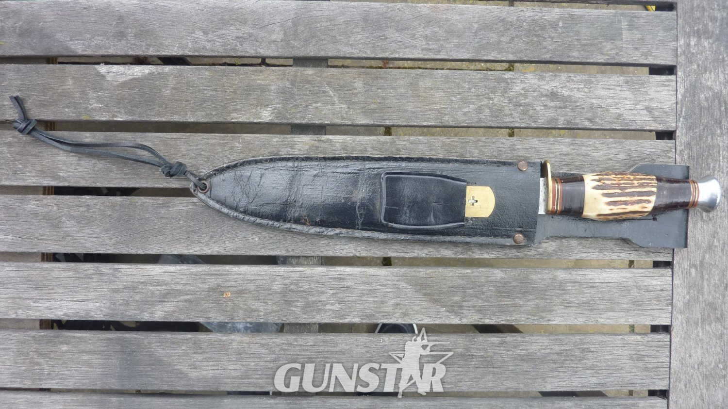 Antique Bowie Knive in 