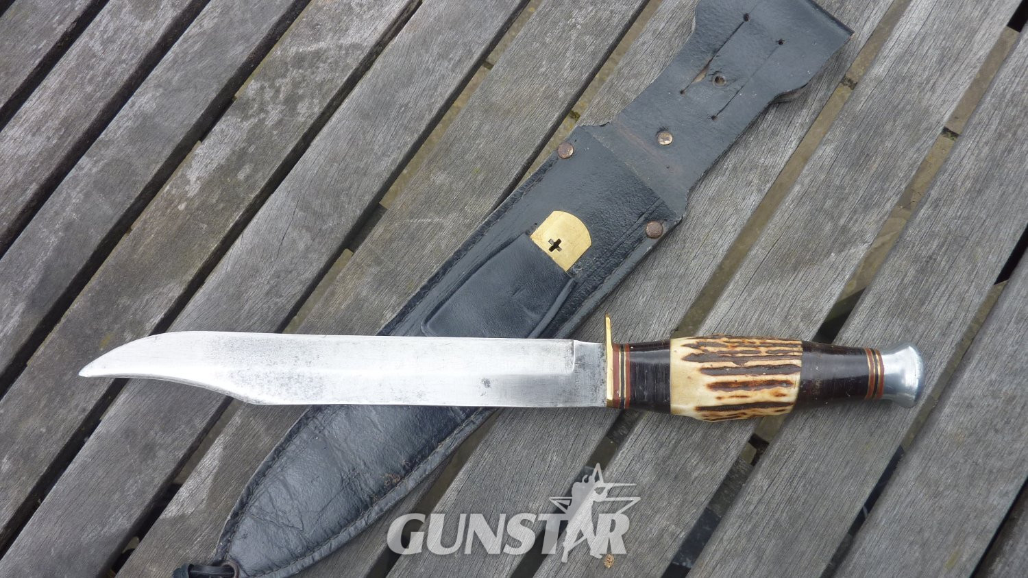  Antique Bowie Knive