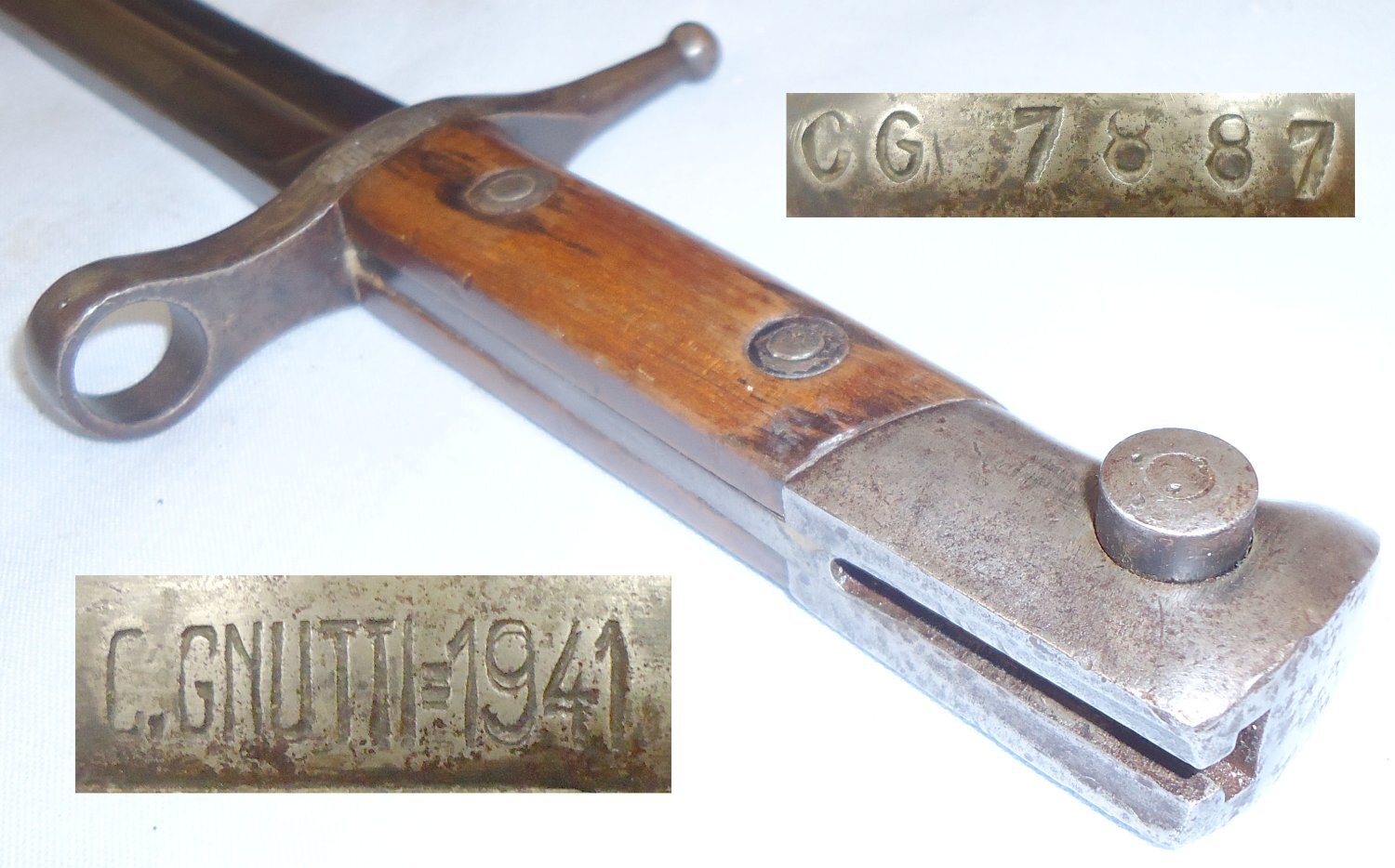 WWII Dated Italian M1891 Carcano Bayonet and Leather Scabbard. BAYO 468. Bayonet