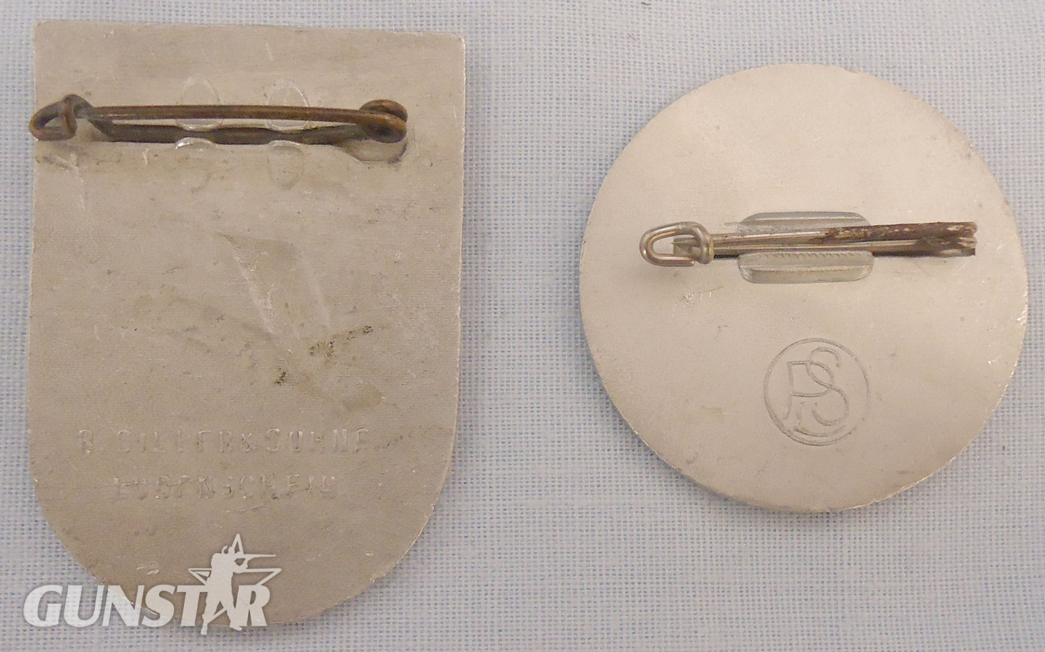 Pair* NSDAP Wiedersehensfeier der Alten Parteigenossen Hattingen Ruhr 15.-17. Juni 1935 ‘Tinnie’ & German / Third Reich day badge 1936. N 168. Pair* NSDAP Wiedersehensfeier der Alten Parteigenossen Hattingen Ruhr 15.-17. Juni 1935 ‘Tinnie’ & German / Third Reich day badge 1936. N 168. Antique & Militaria