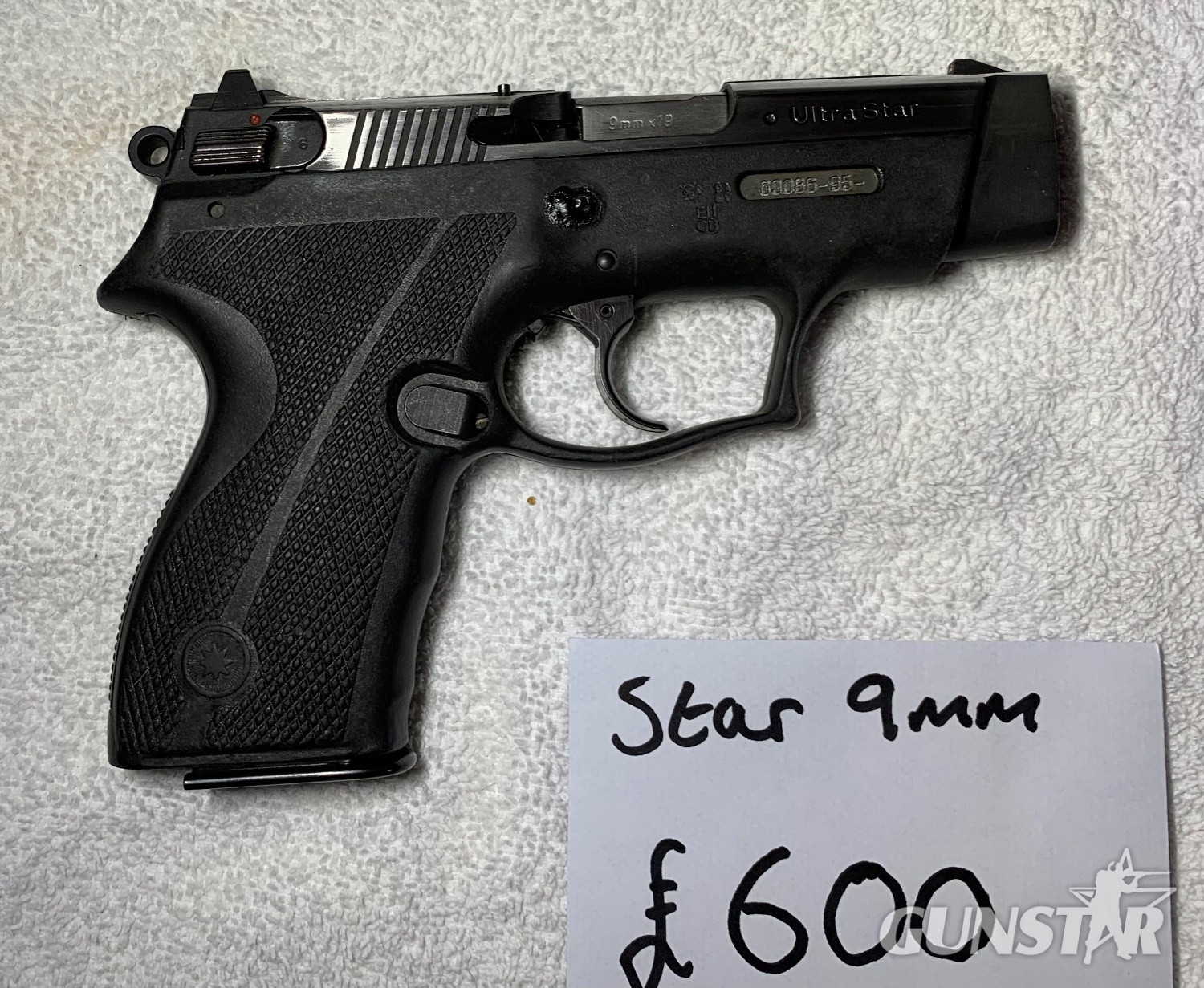 Heckler & Koch, Beretta Shotgun, Pump shotgun and pistols  MP5-K submachine gun star 9mm Spanish police pistol  Various  Submachine Gun
