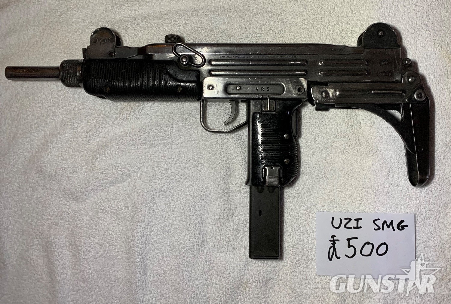  Heckler & Koch, Beretta Shotgun, Pump shotgun and pistols  MP5-K submachine gun star 9mm Spanish police pistol  Various  Submachine Gun