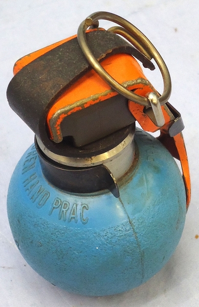 DEACTIVATED INERT. British L111A1 Practice Hand Grenade. - O 1940 DEACTIVATED INERT. British L111A1 Practice Hand Grenade. - O 1940  Other Ammunition - {CATEGORY}