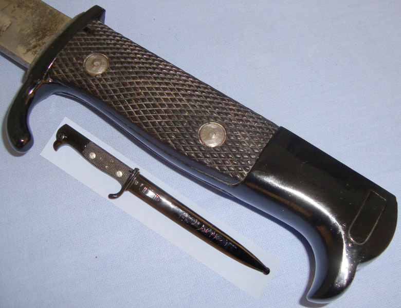 German M98 Dress Bayonet and Scabbard. BAYO 234. Bayonet