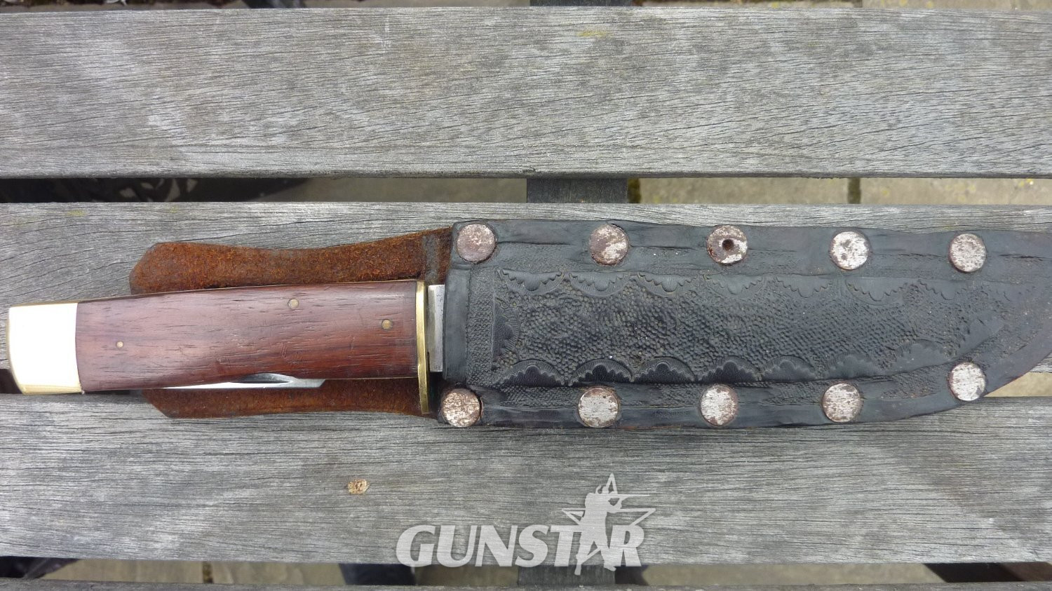 Antique British Bowie scout Knive in 